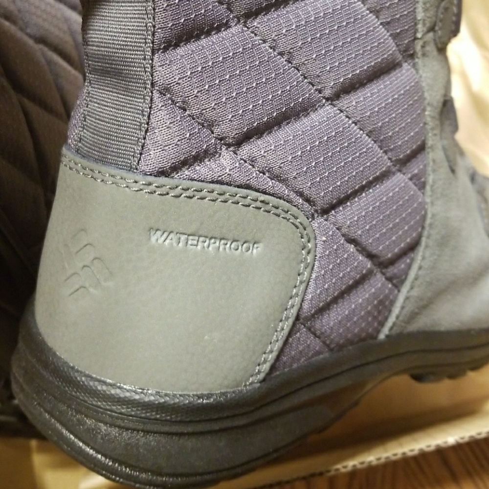 New Women's Columbia Ice Maiden ii Winter Boots - Picture 7 of 8
